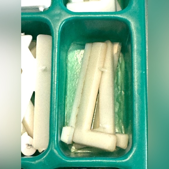 Vintage Plastic Tack-Back Letters WHITE Upper Case Perfection Form Co - Picture 6 of 9